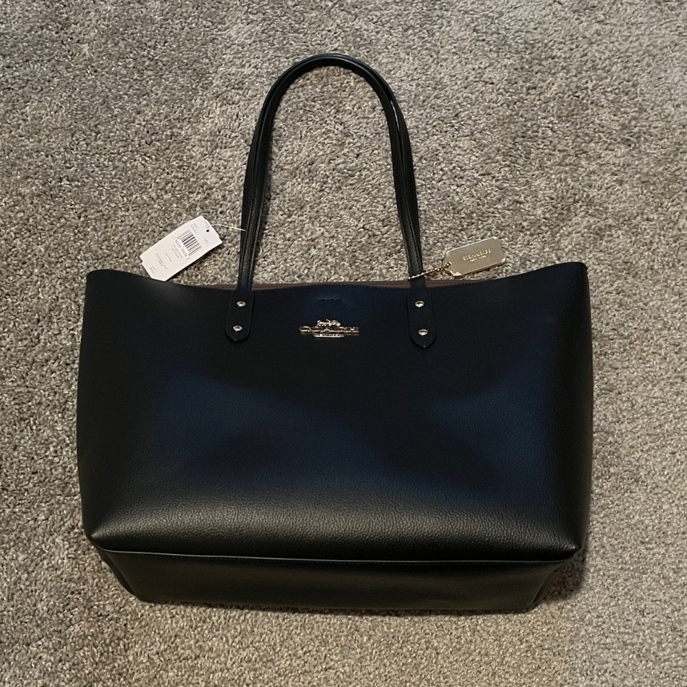 COACH Town Tote - Black Polished Pebble Leather - Picture 3 of 12